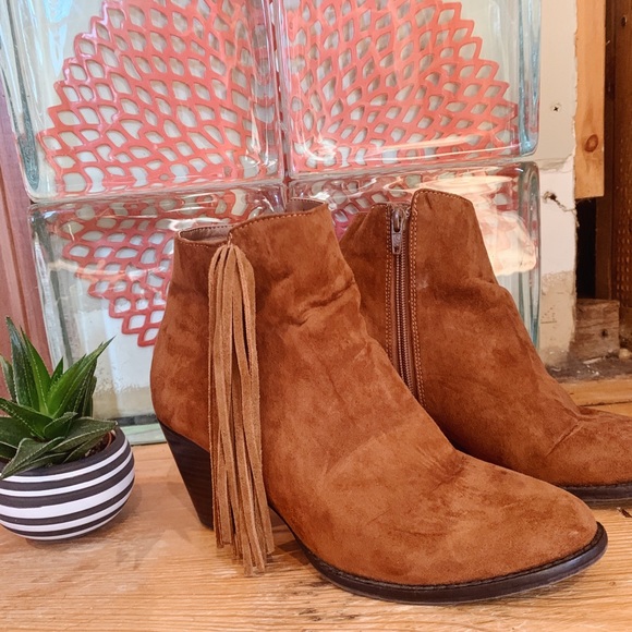 Tassel Faux Suede Booties - Picture 3 of 4